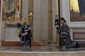В Кафедральном соборе Христа Спасителя была отслужена первая в Великом посту Литургия Преждеосвященных Даров