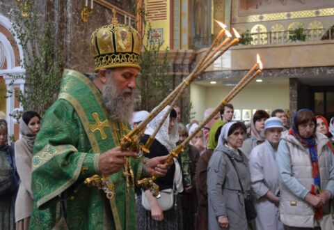 В праздник Святой Троицы архиепископ Серафим совершил Божественную литургию