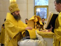 Епископ Балтийский Серафим совершил Литургию в Кафедральном соборе Христа Спасителя в День своего рождения