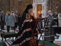 Архиепископ Серафим совершил утреню с чтением Великого канона преподобного Андрея Критского