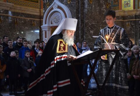 Митрополит Серафим совершил чтение Великого покаянного канона Андрея Критского в Кафедральном соборе Христа Спасителя