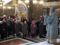 В праздник Введения во храм Пресвятой Богородицы митрополит Серафим совершил Литургию