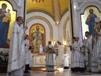 Митрополит Серафим совершил Литургию в Кафедральном соборе Христа Спасителя в Великую Субботу